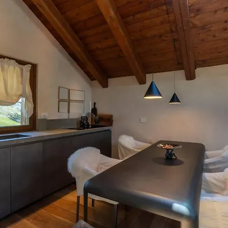 Piazzale Della Funivia - 4br Chalet- If You Want To Book, Please Contact On Wh-ats-app - 0034-635-518-057 !!!! فيلة كورمايور