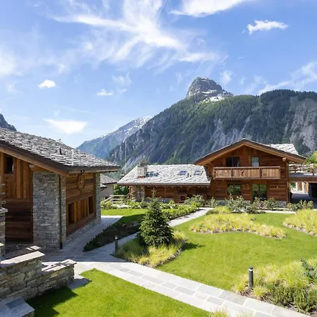 فيلة Piazzale Della Funivia - 4br Chalet- If You Want To Book, Please Contact On Wh-ats-app - 0034-635-518-057 !!!! كورمايور